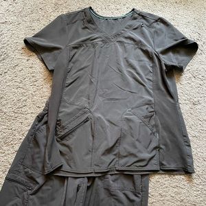 Scrub Star Dark Grey Set